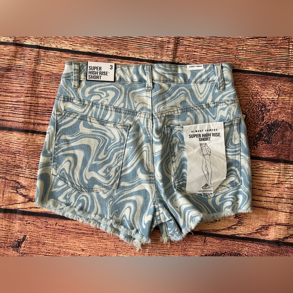 Almost Famous Blue Super High‎ Rise Shorts - Picture 6 of 8